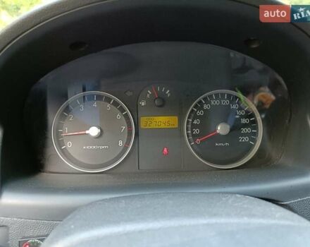 Красный Хендай Гетц, объемом двигателя 1.6 л и пробегом 320 тыс. км за 4700 $, фото 10 на Automoto.ua