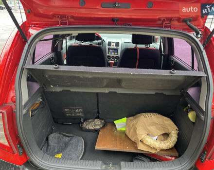 Красный Хендай Гетц, объемом двигателя 1.4 л и пробегом 238 тыс. км за 5200 $, фото 6 на Automoto.ua