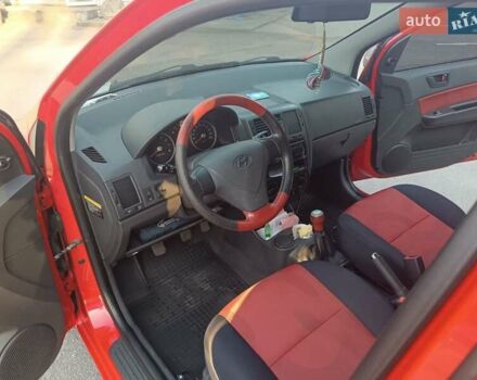 Красный Хендай Гетц, объемом двигателя 1.1 л и пробегом 150 тыс. км за 3800 $, фото 2 на Automoto.ua