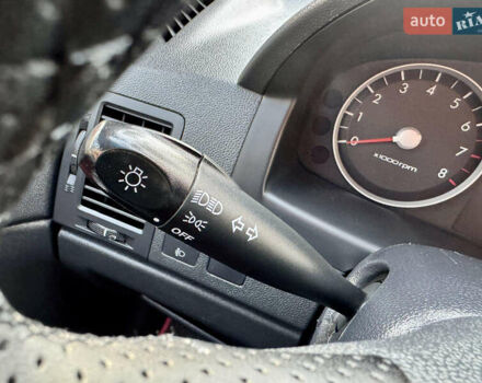 Красный Хендай Гетц, объемом двигателя 1.6 л и пробегом 147 тыс. км за 5999 $, фото 38 на Automoto.ua