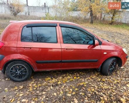 Красный Хендай Гетц, объемом двигателя 1.4 л и пробегом 290 тыс. км за 3000 $, фото 4 на Automoto.ua
