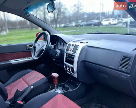 Червоний Хендай Гетц, об'ємом двигуна 1.4 л та пробігом 141 тис. км за 5999 $, фото 7 на Automoto.ua