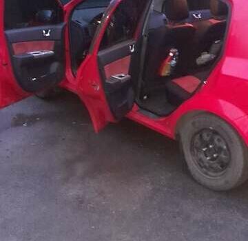 Красный Хендай Гетц, объемом двигателя 1.4 л и пробегом 101 тыс. км за 5000 $, фото 4 на Automoto.ua