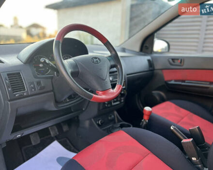 Красный Хендай Гетц, объемом двигателя 1.1 л и пробегом 175 тыс. км за 4800 $, фото 13 на Automoto.ua