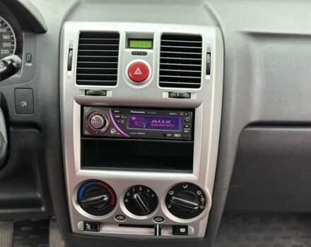 Красный Хендай Гетц, объемом двигателя 1.4 л и пробегом 149 тыс. км за 4900 $, фото 14 на Automoto.ua