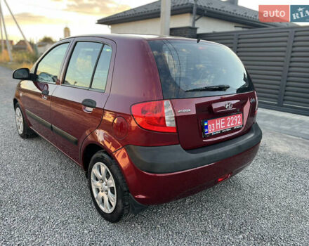 Красный Хендай Гетц, объемом двигателя 1.1 л и пробегом 175 тыс. км за 4800 $, фото 1 на Automoto.ua