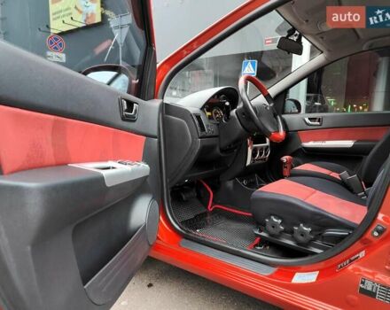 Красный Хендай Гетц, объемом двигателя 1.6 л и пробегом 223 тыс. км за 4990 $, фото 33 на Automoto.ua