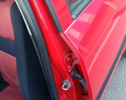 Красный Хендай Гетц, объемом двигателя 1.4 л и пробегом 276 тыс. км за 4888 $, фото 10 на Automoto.ua