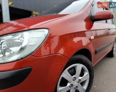 Красный Хендай Гетц, объемом двигателя 1.6 л и пробегом 223 тыс. км за 4990 $, фото 2 на Automoto.ua