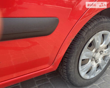 Красный Хендай Гетц, объемом двигателя 1.4 л и пробегом 220 тыс. км за 4100 $, фото 5 на Automoto.ua