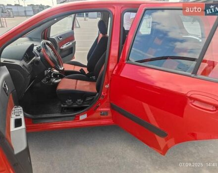 Червоний Хендай Гетц, об'ємом двигуна 1.6 л та пробігом 71 тис. км за 7500 $, фото 16 на Automoto.ua