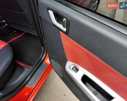 Красный Хендай Гетц, объемом двигателя 1.6 л и пробегом 223 тыс. км за 4990 $, фото 56 на Automoto.ua