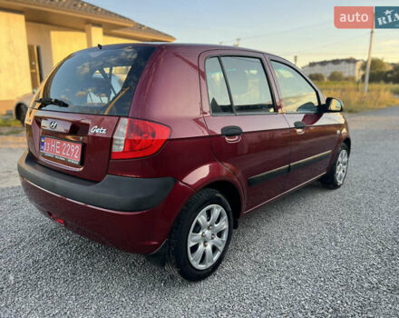 Красный Хендай Гетц, объемом двигателя 1.1 л и пробегом 175 тыс. км за 4800 $, фото 2 на Automoto.ua