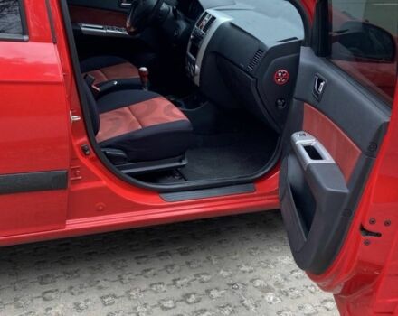 Красный Хендай Гетц, объемом двигателя 1.4 л и пробегом 142 тыс. км за 4050 $, фото 7 на Automoto.ua