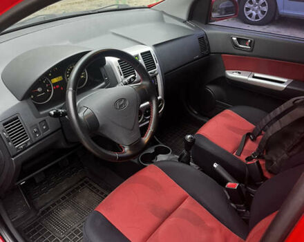 Червоний Хендай Гетц, об'ємом двигуна 1.4 л та пробігом 219 тис. км за 4500 $, фото 6 на Automoto.ua