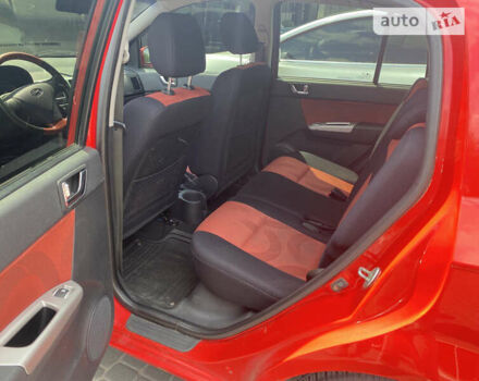 Красный Хендай Гетц, объемом двигателя 1.4 л и пробегом 220 тыс. км за 4100 $, фото 12 на Automoto.ua