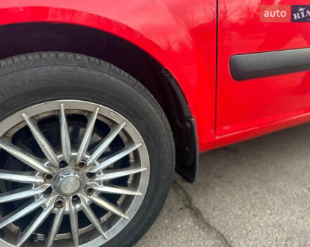 Красный Хендай Гетц, объемом двигателя 1.4 л и пробегом 30 тыс. км за 7100 $, фото 7 на Automoto.ua