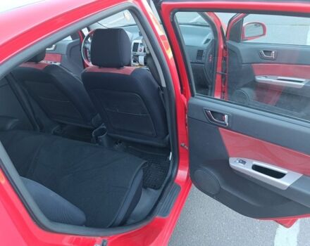 Красный Хендай Гетц, объемом двигателя 1.4 л и пробегом 276 тыс. км за 4888 $, фото 8 на Automoto.ua
