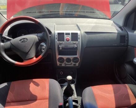 Красный Хендай Гетц, объемом двигателя 1.4 л и пробегом 283 тыс. км за 3500 $, фото 2 на Automoto.ua