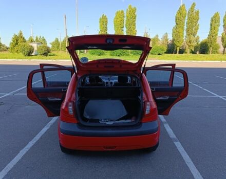 Красный Хендай Гетц, объемом двигателя 1.4 л и пробегом 276 тыс. км за 4888 $, фото 4 на Automoto.ua