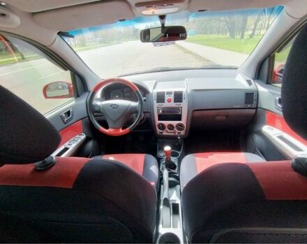 Красный Хендай Гетц, объемом двигателя 1.4 л и пробегом 142 тыс. км за 4050 $, фото 6 на Automoto.ua