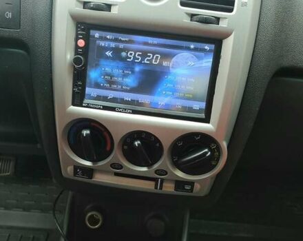 Червоний Хендай Гетц, об'ємом двигуна 1.4 л та пробігом 111 тис. км за 5200 $, фото 10 на Automoto.ua