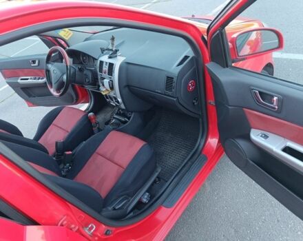 Красный Хендай Гетц, объемом двигателя 1.4 л и пробегом 276 тыс. км за 4888 $, фото 5 на Automoto.ua