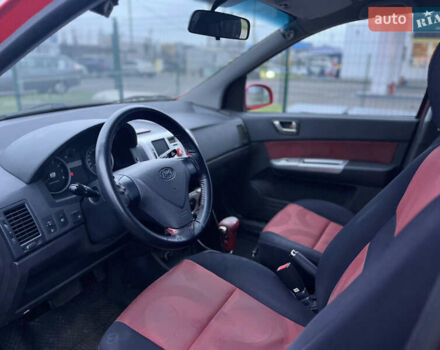 Червоний Хендай Гетц, об'ємом двигуна 1.4 л та пробігом 141 тис. км за 5999 $, фото 6 на Automoto.ua
