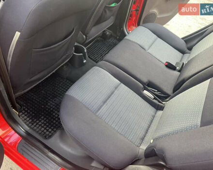 Червоний Хендай Гетц, об'ємом двигуна 1.09 л та пробігом 174 тис. км за 3900 $, фото 27 на Automoto.ua