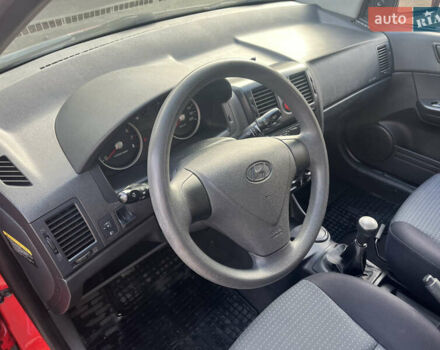 Червоний Хендай Гетц, об'ємом двигуна 1.09 л та пробігом 174 тис. км за 3900 $, фото 16 на Automoto.ua