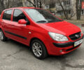Красный Хендай Гетц, объемом двигателя 1.4 л и пробегом 143 тыс. км за 6600 $, фото 2 на Automoto.ua