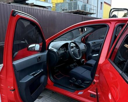 Червоний Хендай Гетц, об'ємом двигуна 1.4 л та пробігом 103 тис. км за 6200 $, фото 4 на Automoto.ua