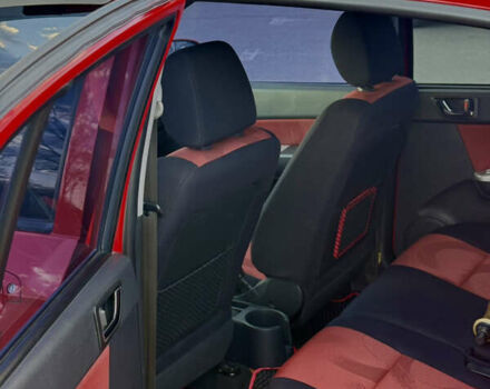 Червоний Хендай Гетц, об'ємом двигуна 1.4 л та пробігом 170 тис. км за 5800 $, фото 3 на Automoto.ua