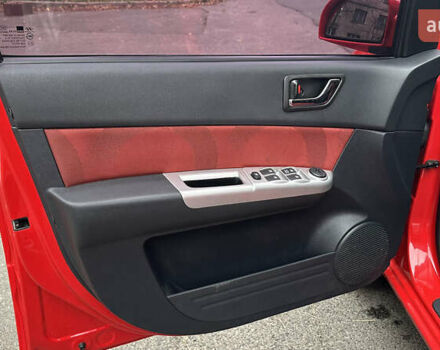 Красный Хендай Гетц, объемом двигателя 1.4 л и пробегом 143 тыс. км за 6600 $, фото 8 на Automoto.ua