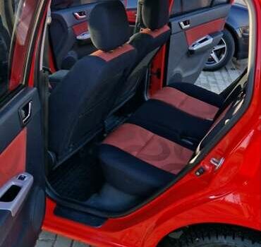 Красный Хендай Гетц, объемом двигателя 1.6 л и пробегом 120 тыс. км за 6700 $, фото 14 на Automoto.ua