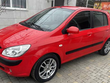 Красный Хендай Гетц, объемом двигателя 1.4 л и пробегом 200 тыс. км за 5500 $, фото 1 на Automoto.ua