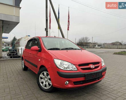 Красный Хендай Гетц, объемом двигателя 1.4 л и пробегом 143 тыс. км за 5500 $, фото 1 на Automoto.ua
