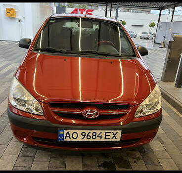 Красный Хендай Гетц, объемом двигателя 1.1 л и пробегом 170 тыс. км за 3848 $, фото 1 на Automoto.ua