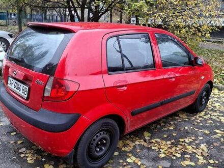 Красный Хендай Гетц, объемом двигателя 1.4 л и пробегом 177 тыс. км за 4800 $, фото 1 на Automoto.ua