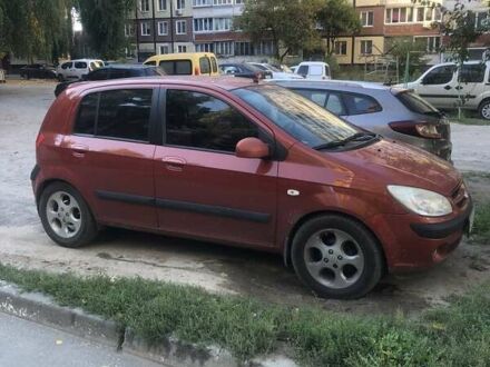 Красный Хендай Гетц, объемом двигателя 1.4 л и пробегом 185 тыс. км за 4000 $, фото 1 на Automoto.ua