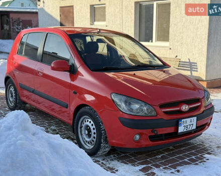 Красный Хендай Гетц, объемом двигателя 1.6 л и пробегом 250 тыс. км за 4799 $, фото 1 на Automoto.ua