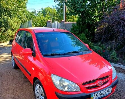 Красный Хендай Гетц, объемом двигателя 1.6 л и пробегом 280 тыс. км за 5100 $, фото 1 на Automoto.ua