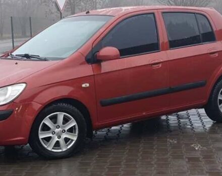 Красный Хендай Гетц, объемом двигателя 1.6 л и пробегом 186 тыс. км за 5500 $, фото 1 на Automoto.ua