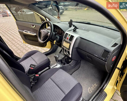 Желтый Хендай Гетц, объемом двигателя 1.4 л и пробегом 170 тыс. км за 4900 $, фото 25 на Automoto.ua