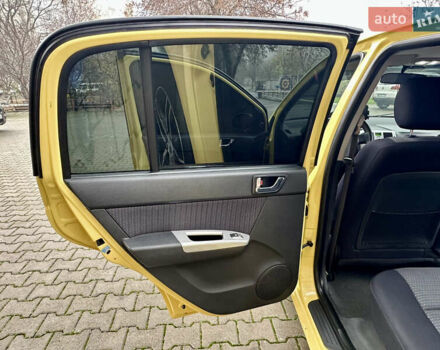 Желтый Хендай Гетц, объемом двигателя 1.4 л и пробегом 170 тыс. км за 4900 $, фото 22 на Automoto.ua