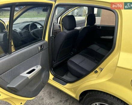 Жовтий Хендай Гетц, об'ємом двигуна 1.4 л та пробігом 144 тис. км за 5170 $, фото 5 на Automoto.ua