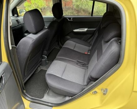 Жовтий Хендай Гетц, об'ємом двигуна 1.4 л та пробігом 143 тис. км за 5999 $, фото 7 на Automoto.ua