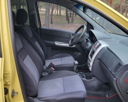 Желтый Хендай Гетц, объемом двигателя 1.4 л и пробегом 198 тыс. км за 5000 $, фото 7 на Automoto.ua