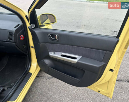 Жовтий Хендай Гетц, об'ємом двигуна 1.4 л та пробігом 144 тис. км за 5170 $, фото 7 на Automoto.ua