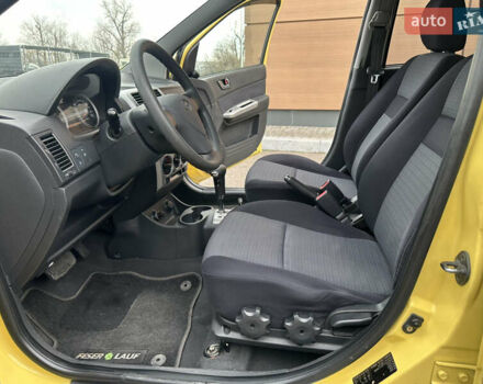 Жовтий Хендай Гетц, об'ємом двигуна 1.4 л та пробігом 144 тис. км за 5170 $, фото 3 на Automoto.ua